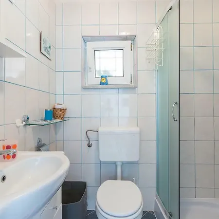 Salak Apartment *