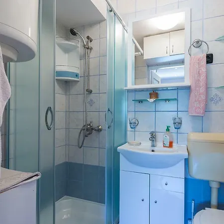 Apartment Salak *