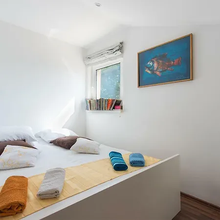 Apartment Salak Pula
