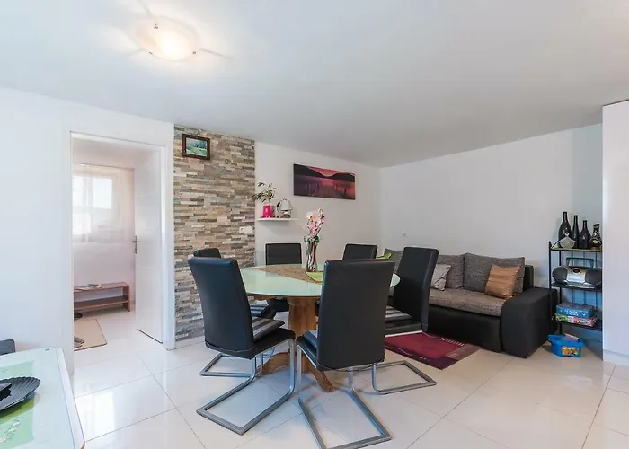 Salak Διαμέρισμα Πούλα