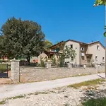 Salak Διαμέρισμα *